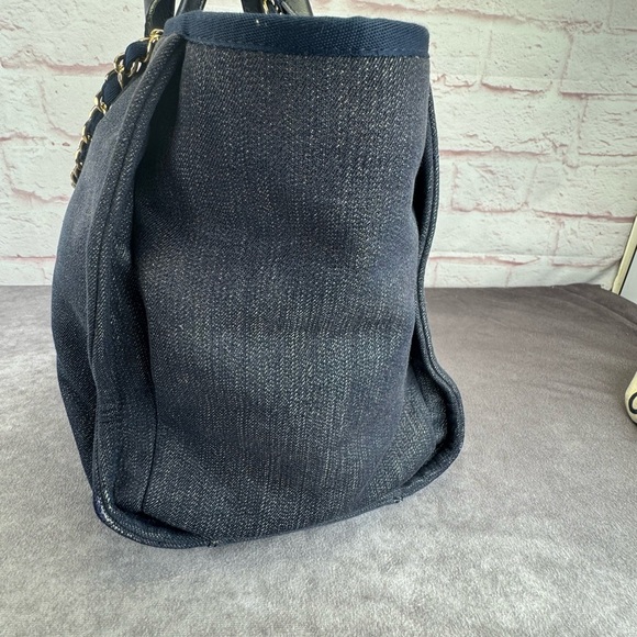 Chanel Denim Deauville Large Denim Tote Bag - Picture 4 of 16